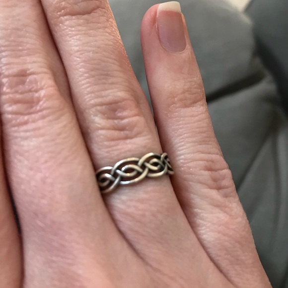 Jewelry - Celtic Trinity Knot twist wide band silver ring 6